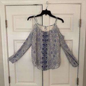 3/$15🥳 Jolt Boho Cold Shoulder Top